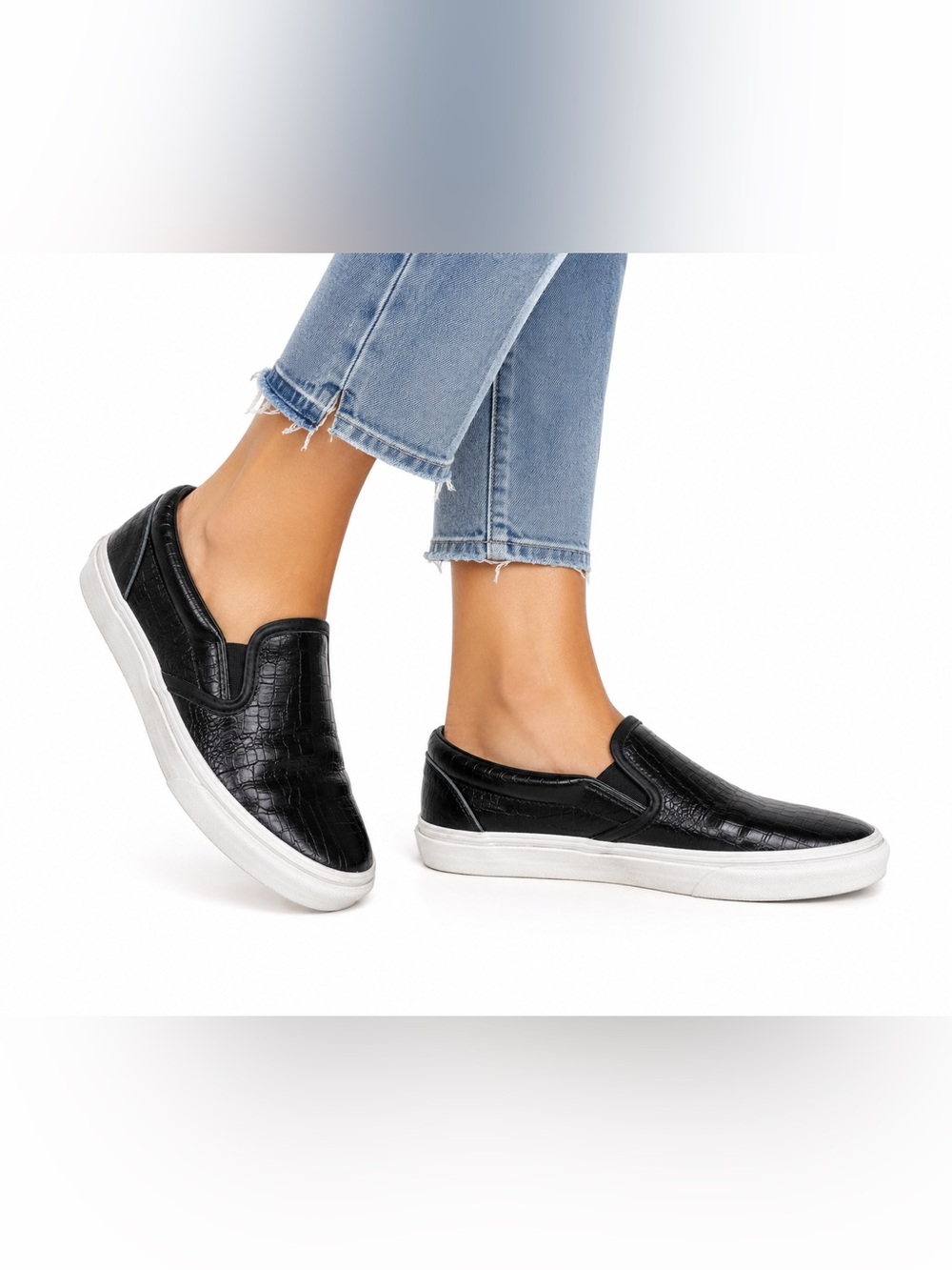 Vans Size‎ 8 Women's Snakeskin Black Slip-On Casual Sneakers